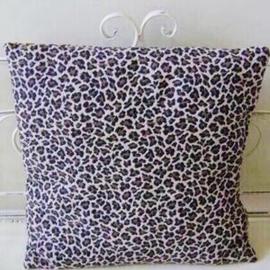 New - Leopard Throw Pillow / Animal Print / Exotic / Home Decor